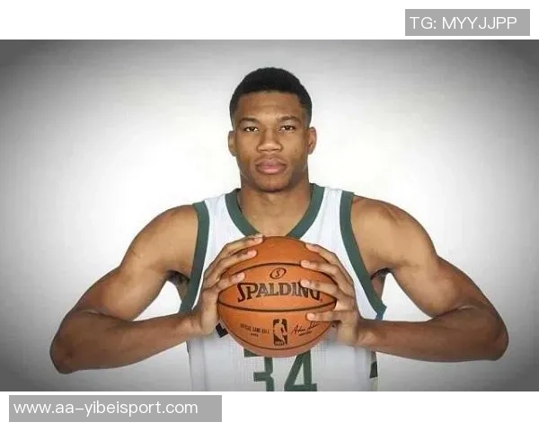 字母哥回忆初见妻子时的羞涩与2015年遭拒的心路历程 字母哥回忆初见妻子时的羞涩与2015年遭拒的心路历程