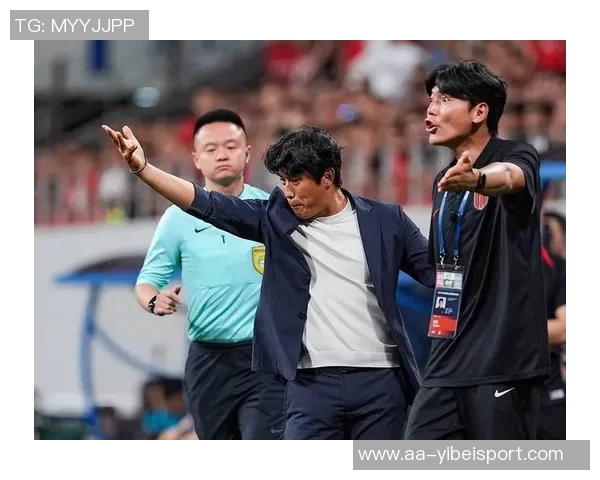 蓉城足球面临体系重建新教练如何应对三中卫挑战