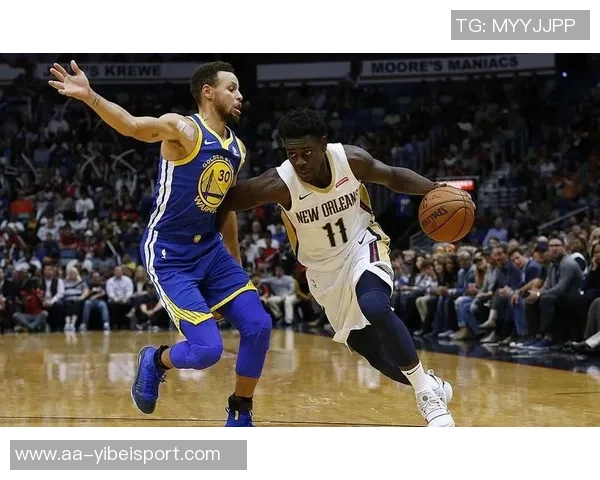 湖人本赛季对阵鹈鹕三战全胜展现强大实力与稳定表现