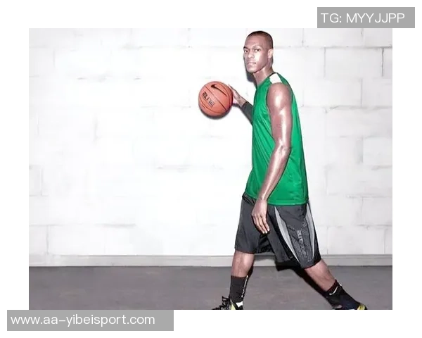 隆多谈字母哥与加内特相似之处强调他乐于接受批评的态度