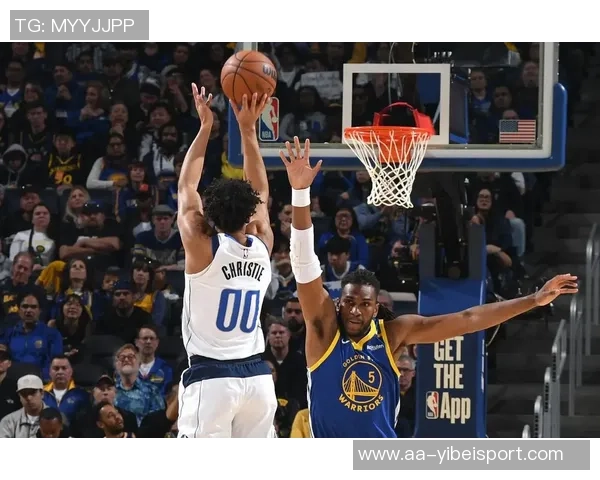 缺少克莱与克里斯蒂独行侠空间不足基德双塔组合展现良好效果