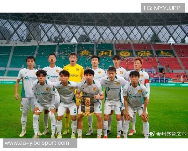 贵州筑城主场因观众投掷水杯被中足联罚款1万元引发热议 贵州筑城主场因观众投掷水杯被中足联罚款1万元引发热议